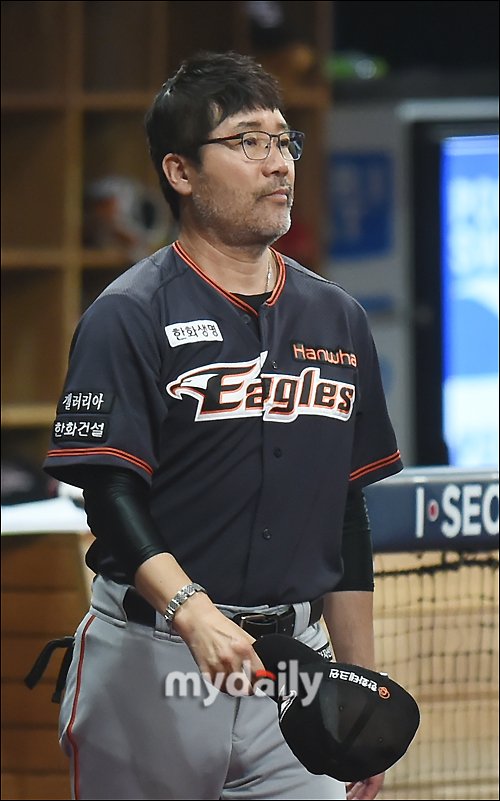 [MD포토] 한용덕 감독, '오늘 꼭 승…