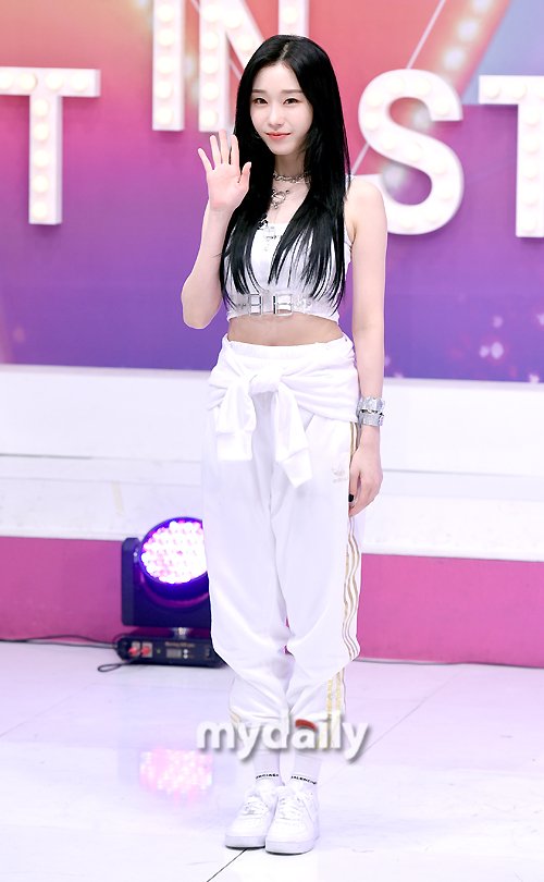 [MD포토] 시그니처 채솔 '화사한 인사' : 네이트 연예