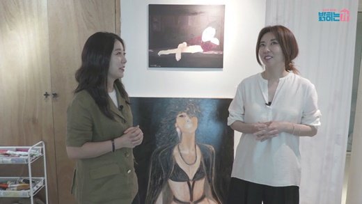 '밝히는가' 김완선, 갤러리 같은 집 대공개! : 네이트 연예