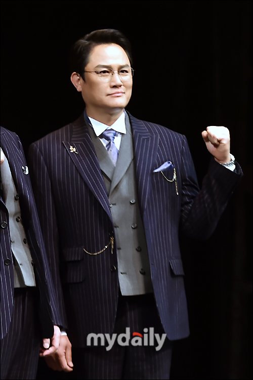 [MD포토] 강성진, '자신감 넘치는 파이팅' : 네이트 연예