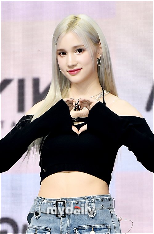 케플러 휴닝바이에, '미소에 녹아요' [MD포토] : 네이트 뉴스