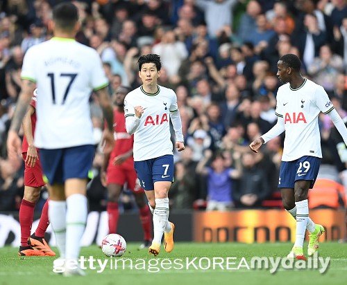 토트넘 손흥민 'EPL 104호골'이 기록을 만든다→수정궁 상대로 '3경기 연속골'도전→'맨유-첼시 레전드'넘는다 : 네이트 스포츠