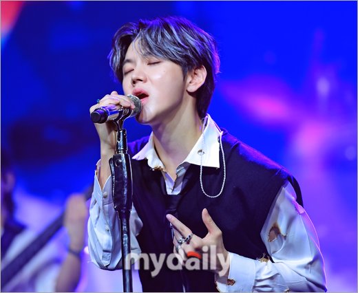 [MD포토] 렌 '마음을 흔드는 음색' : 네이트 연예