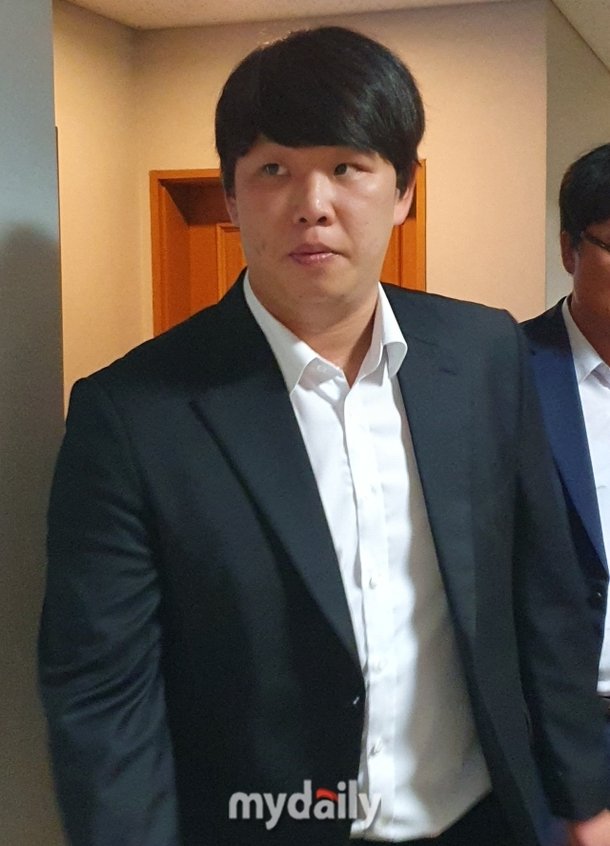 &amp;quot;반성하면서 살겠다&amp;quot; 고개숙인 서준원…징역 3년·집행유예 5년, 재판부는 왜 이같이 판단했을까? : 네이트 스포츠