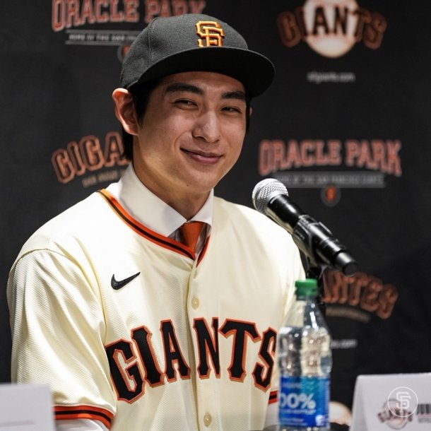 &amp;#39;이적료만 246억&amp;#39; 돈방석 앉는 키움…이정후의 당부 메시지 &amp;quot;선수들 위해 더 많이 써주셨으면&amp;quot; [MD인천공항] : 네이트 스포츠