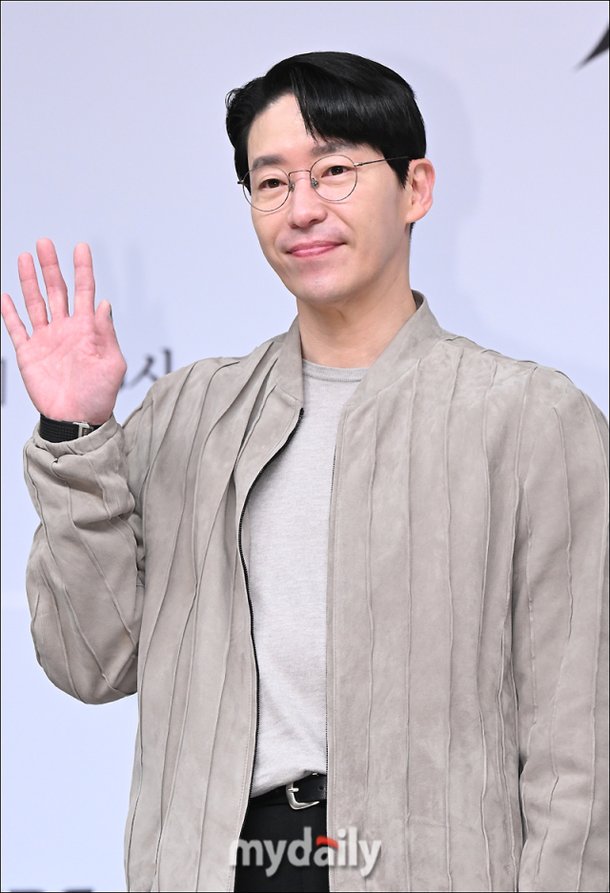 엄기준 