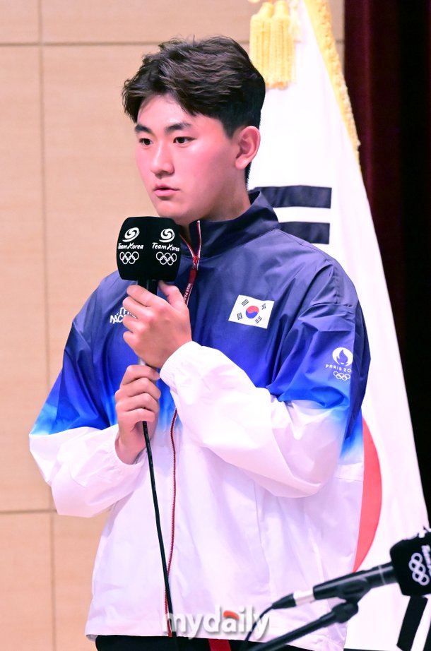 [MD포토] 양궁 김제덕 &amp;quot;단체전 금메달을 목표로&amp;quot; : 네이트 스포츠