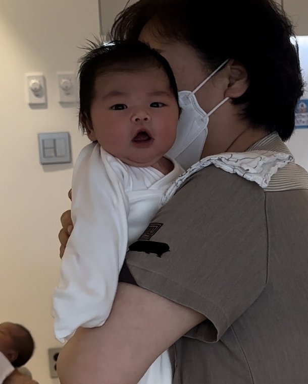 박수홍♥김다예 딸, 생후 9일에 목 가누는 아기…&amp;quot;성장속도 엄청 빠르대요&amp;quot; : 네이트 연예