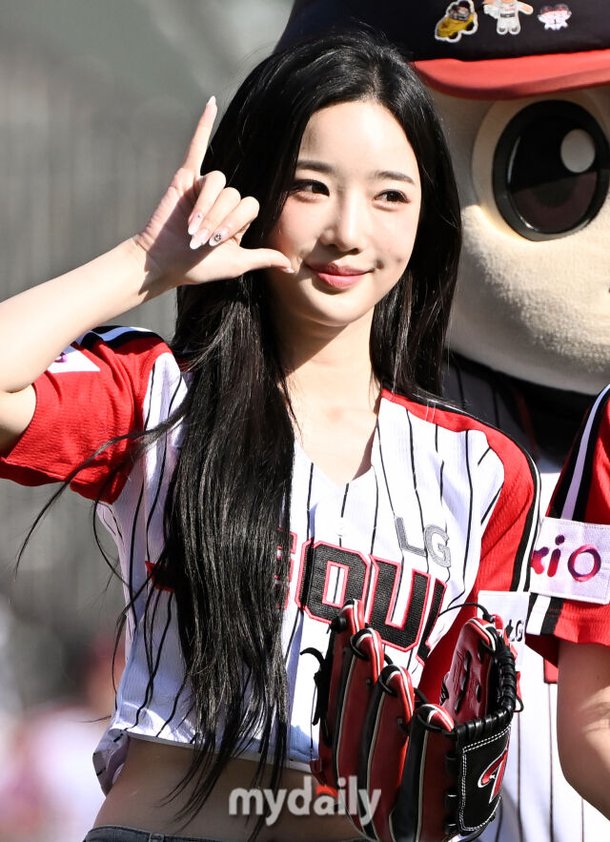 [MD포토] 트리플에스 유연, '빛나는 미모' : 네이트 스포츠