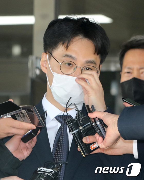 퇴임식 마친 박하영 차장검사 : 네이트 뉴스