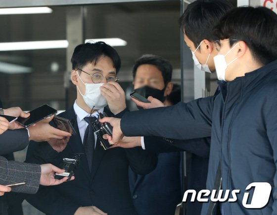 퇴임식 마친 박하영 차장검사 : 네이트 뉴스