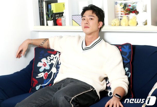 차현승, 시크한 도시 남자 : 네이트 연예