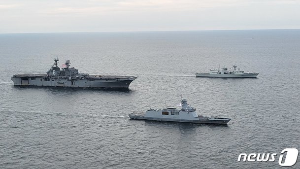 한국·미국·캐나다 해군, 다자간 연합훈련 실시 : 네이트 뉴스