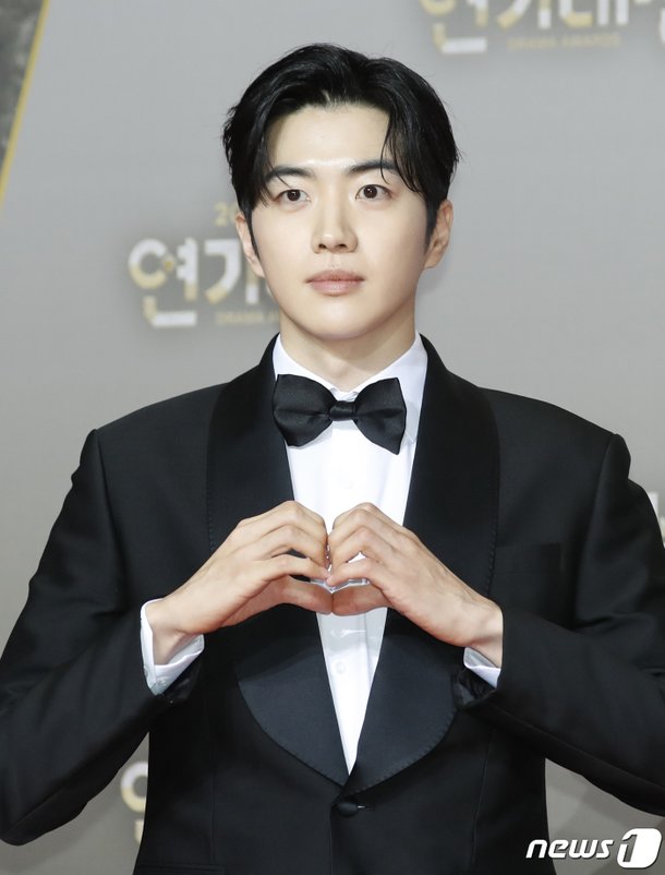 강훈, 꽃하트 : 네이트 연예