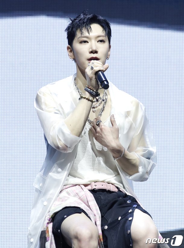 NCT 텐, 솔로 데뷔…벅차는 마음 : 네이트 연예