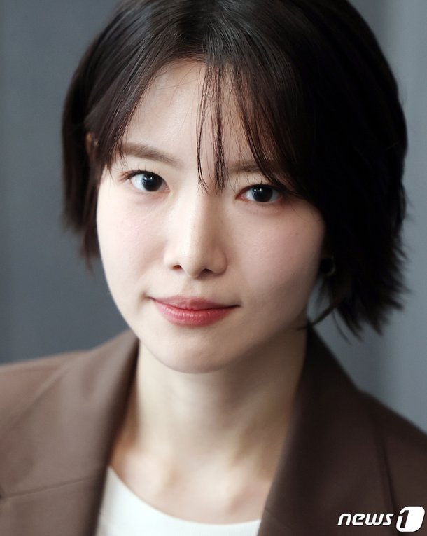 하승리, 아름다운 눈빛 : 네이트 연예