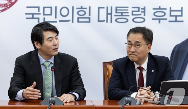 회동 갖는 제이슨 권 오픈 AI 최고전략책임자 : 네이트 뉴스
