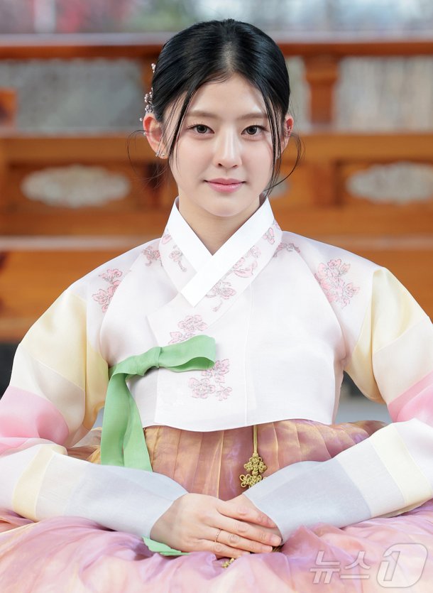 하린, 절세미인 : 네이트 연예