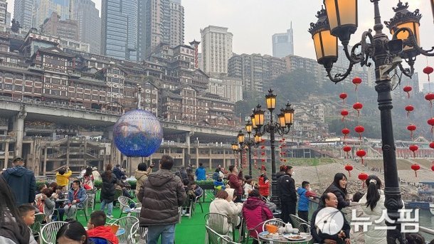 [장강을 가다] ④ 기복신앙 끝판왕, 장강변 펑두밍산의 퓨전 종교 : 네이트 뉴스