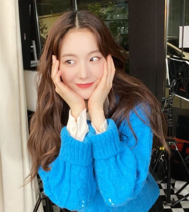 '맛남의 광장' 프로미스나인 규리, 꽃보다 아름다운 미모 [SNS★컷] : 네이트 연예
