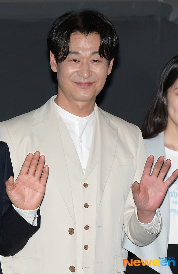 박혁권, 스윗한 인사 [포토엔HD] : 네이트 연예