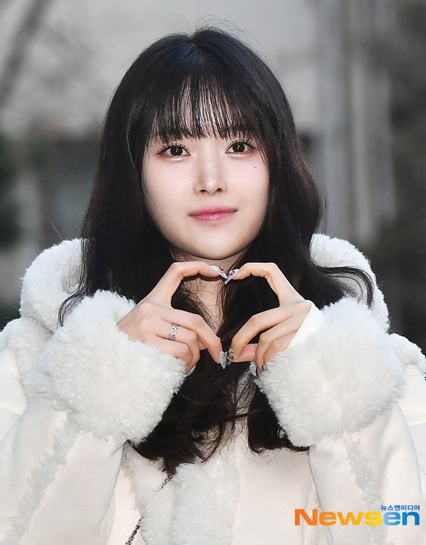 H1-KEY 서이, 청초한 미모 [포토엔HD] : 네이트 연예