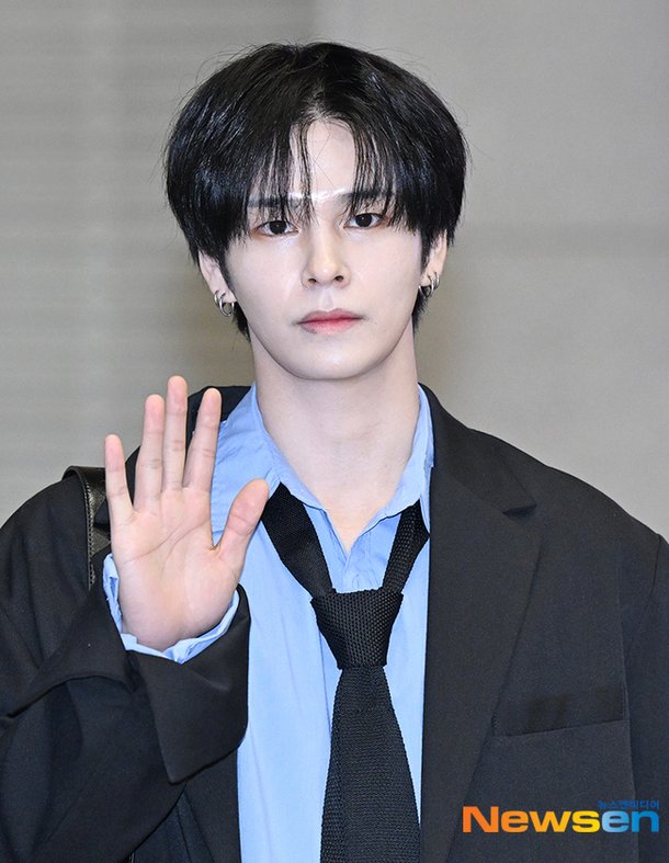 크래비티 세림, 조각 비주얼로 인사 [포토엔HD] : 네이트 연예