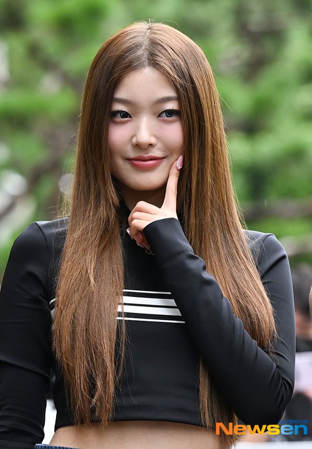 캣츠아이 윤채, 매혹적인 볼콕 [포토엔HD] : 네이트 연예