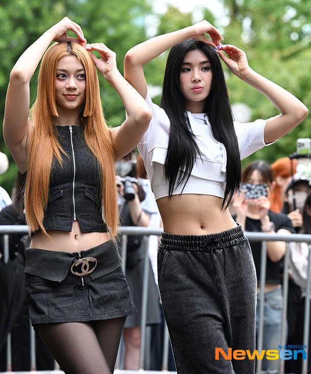캣츠아이 메간-소피아, 리본하트로 끌리는 매력 [포토엔HD] : 네이트 연예
