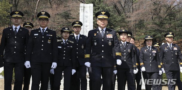 경찰역사 순례 나선 민갑룡 경찰청장 : 네이트 뉴스