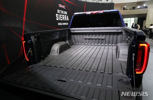 GMC 시에라의 넓직한 적재함 : 네이트 뉴스