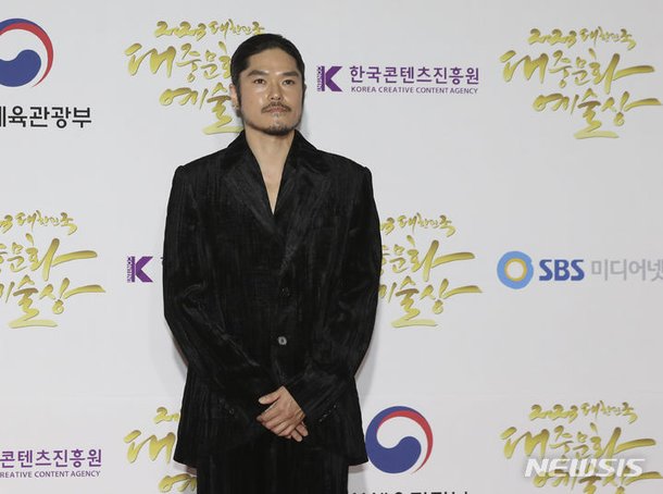 인사하는 음악가 250 : 네이트 뉴스