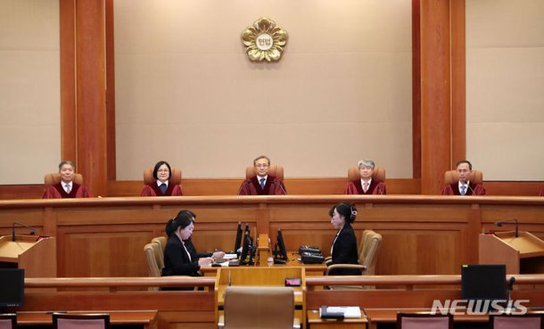 헌법재판소, 10월 심판사건 선고 : 네이트 뉴스