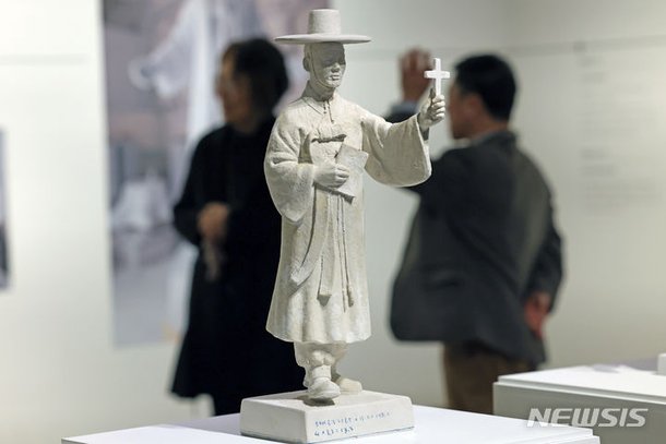 가나아트, 한진섭 개인전 '성 김대건 안드레아 신부, 바티칸에 서다' : 네이트 뉴스