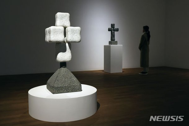 한진섭 개인전 '성 김대건 안드레아 신부, 바티칸에 서다' 여는 가나아트 : 네이트 뉴스
