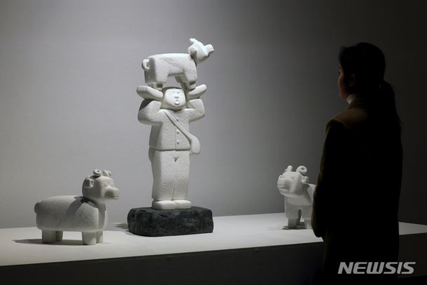 한진섭 개인전 '성 김대건 안드레아 신부, 바티칸에 서다' 여는 가나아트 : 네이트 뉴스