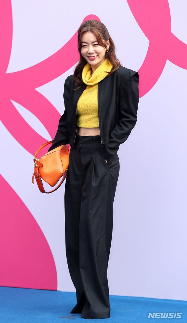 서울패션위크 찾은 안선영 : 네이트 연예