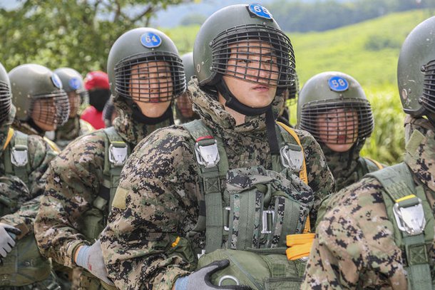 2025년 하사 기본급 200만원 된다…