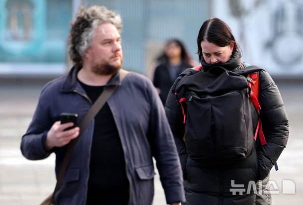 '한국 너무 추워' : 네이트 뉴스