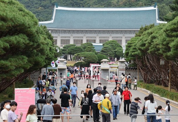 청와대서 고려·조선시대 추정 유물 발견…정밀 조사 필요 네이트 뉴스