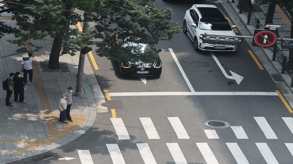 오늘부터 우회전 시 일단 멈춤위반 시 범칙금 6만 원 네이트 뉴스