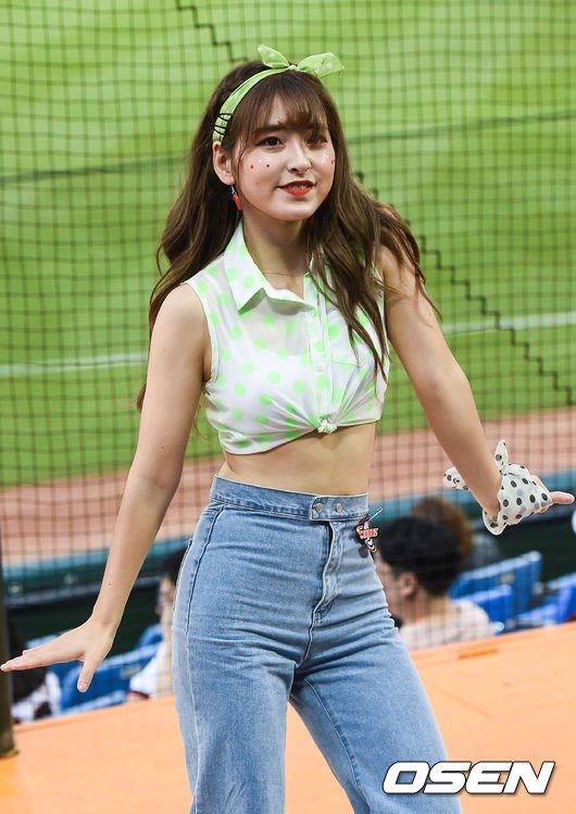 [사진]한화 치어리더 이하은,'걸그룹 못지않은 미모' : 네이트 스포츠