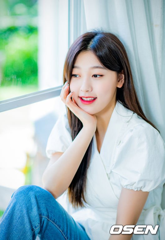 [사진]이달의 소녀 최리,'상큼하게' : 네이트 연예