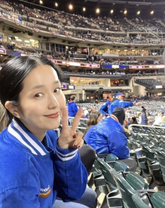 이진, 핑클시절 미모 여전…성유리+옥주현도 인정한 '동안美' : 네이트 연예