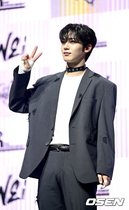 [사진]위아이 김요한, '귀엽고 섹시하게' : 네이트 연예