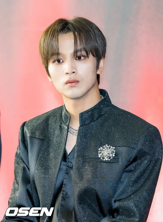 [사진]NCT 127 해찬,'질문을 받고 생각에 잠겨' : 네이트 연예