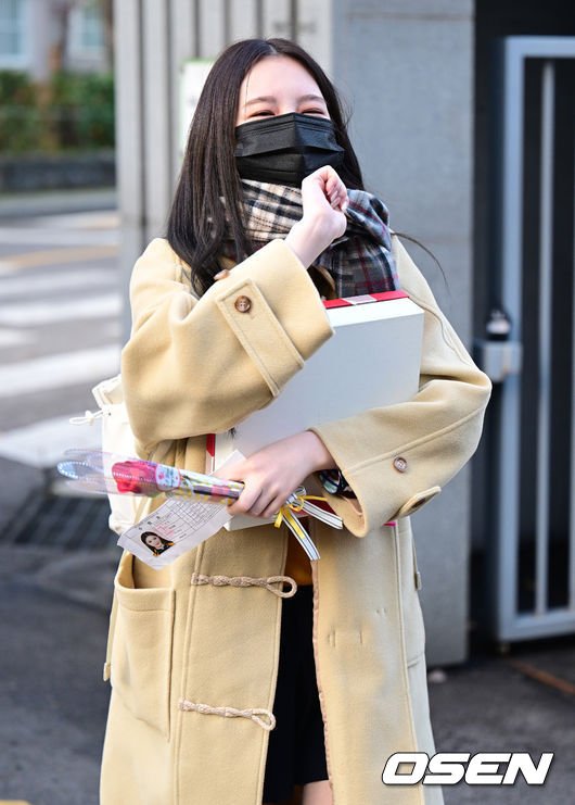 [사진]위클리 재희,'잘 치고 올게요' : 네이트 연예