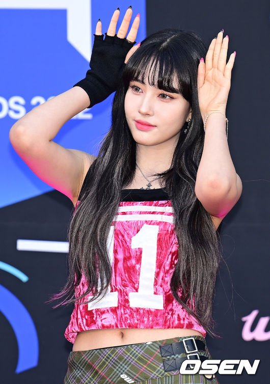 [사진]스테이씨 윤,'레전드 미모' : 네이트 연예