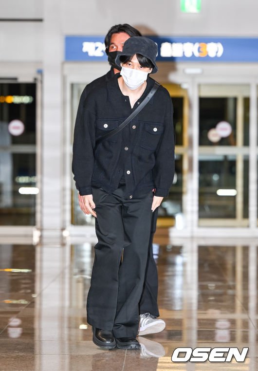 [사진]BTS 지민,'아미들 향해 정중한 인사' : 네이트 연예