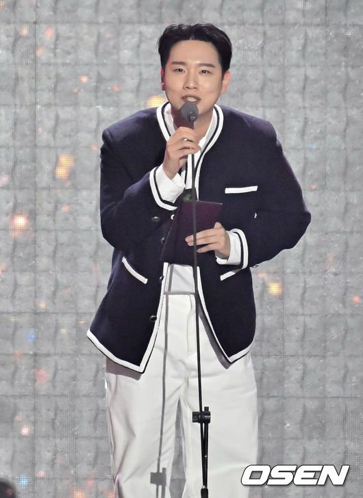 [사진]한해, '댄디하게' : 네이트 연예